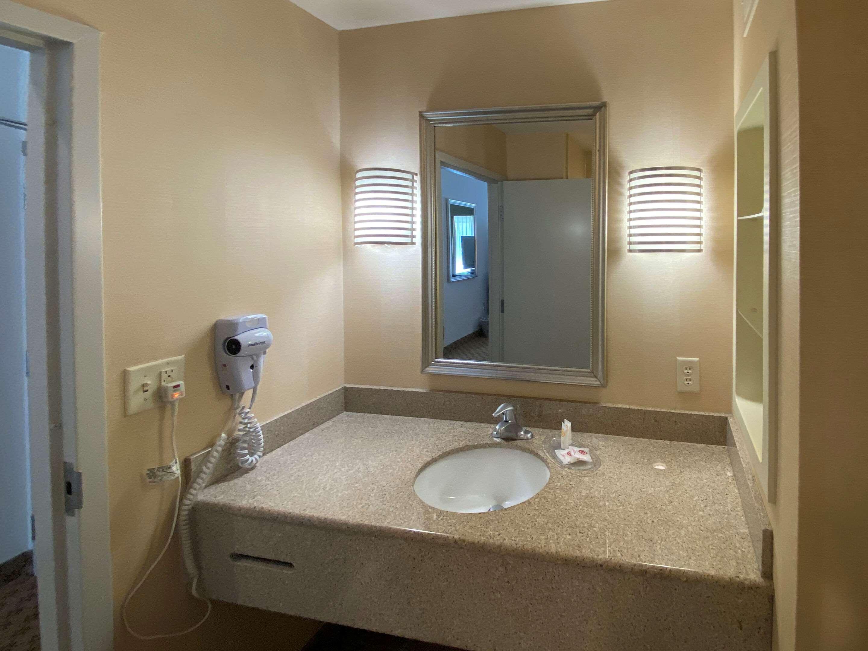 Comfort Inn & Suites Честертаун Екстер'єр фото