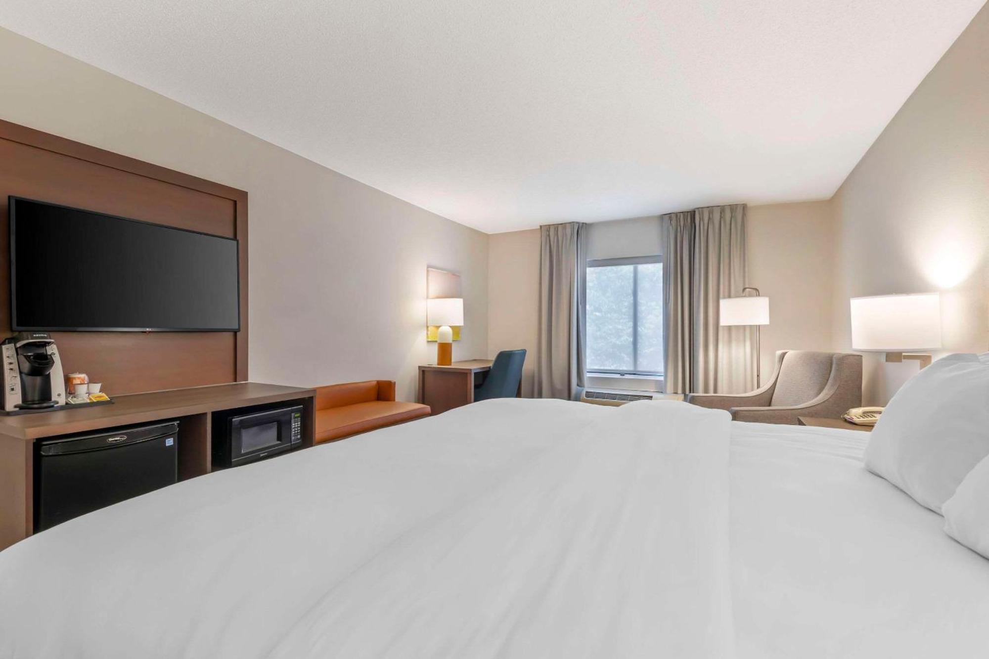 Comfort Inn & Suites Честертаун Екстер'єр фото
